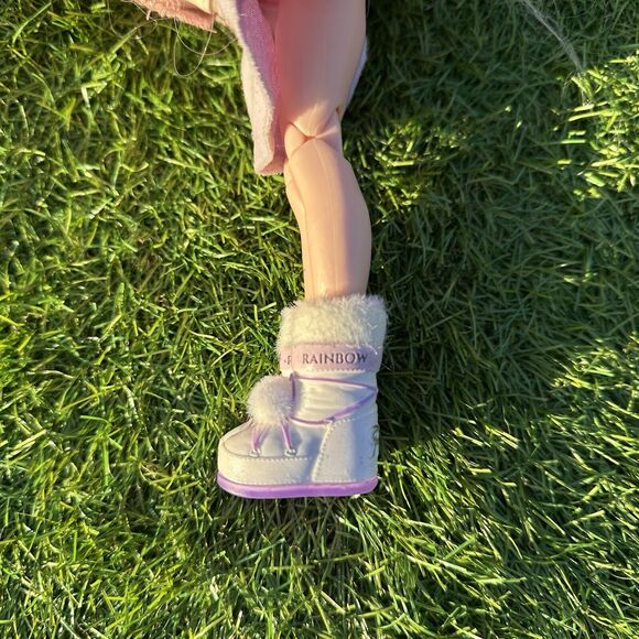 Rainbow High Series 2 Bella Parker Fashion Doll MGA‎ - Picture 5 of 8